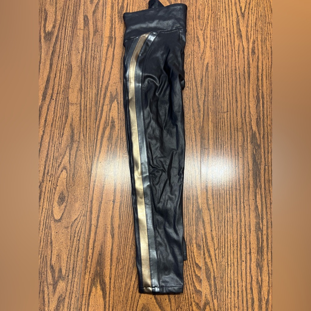 SPANX faux leather leggings women’s M - Picture 3 of 9